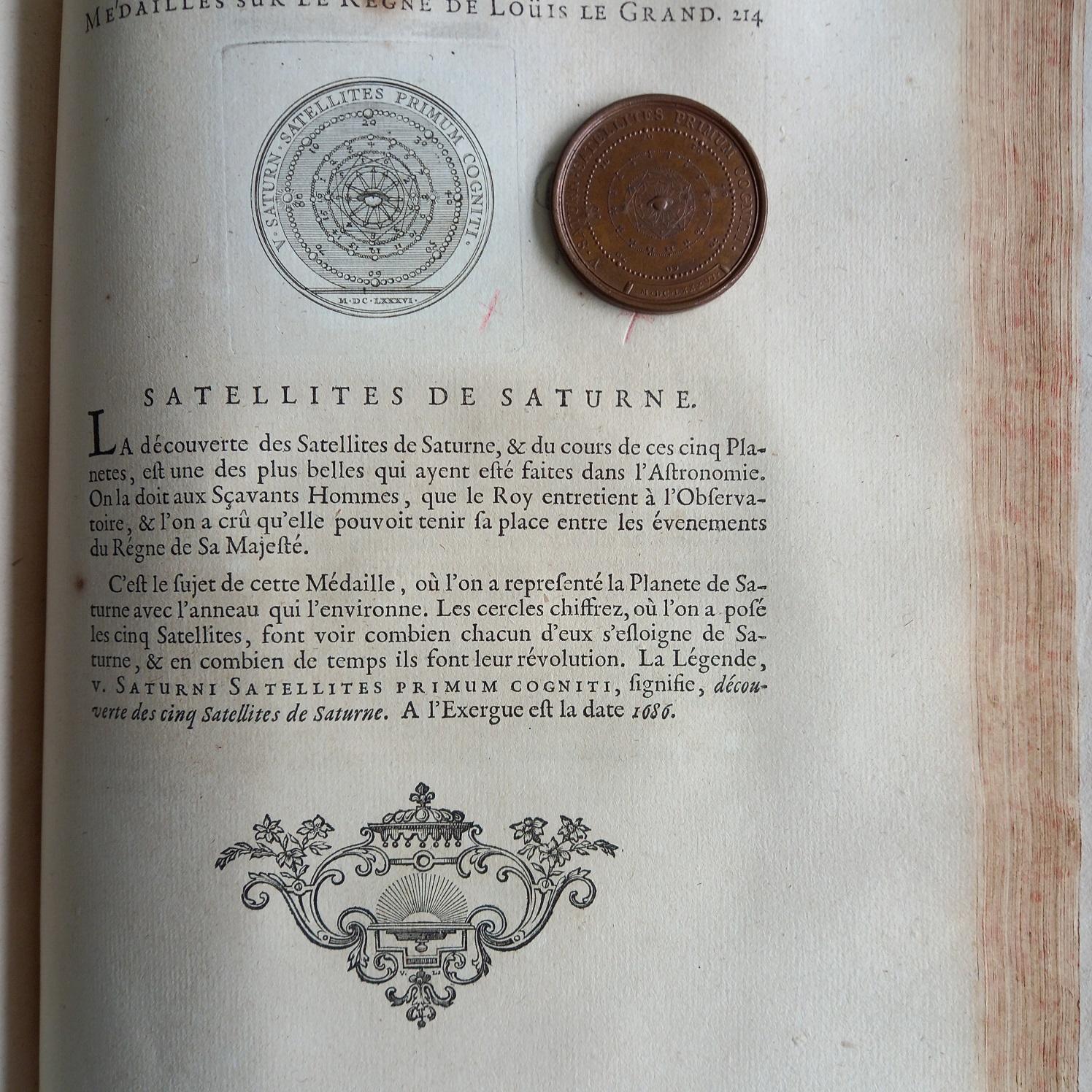 Louis xiv livre medaille satellites saturne